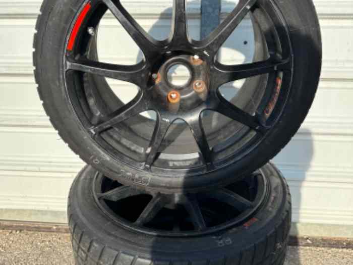 Pneu pluie pirelli 1