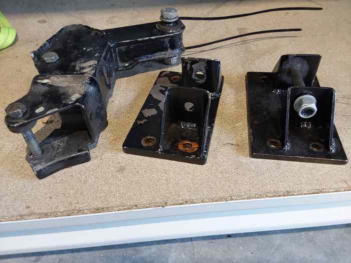 Lot support moteur mécano soudé Clio 2 RS 3