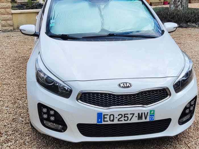 KIA ceed GTline line 3