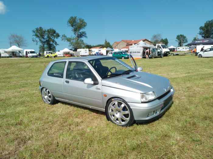 Clio gr A + williams + 16s + pièces 5