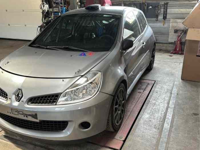 clio r3 max