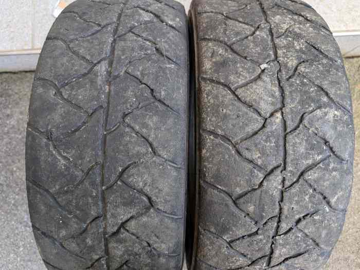 A vendre 2 pneus Hankook T71 14 pouces 1