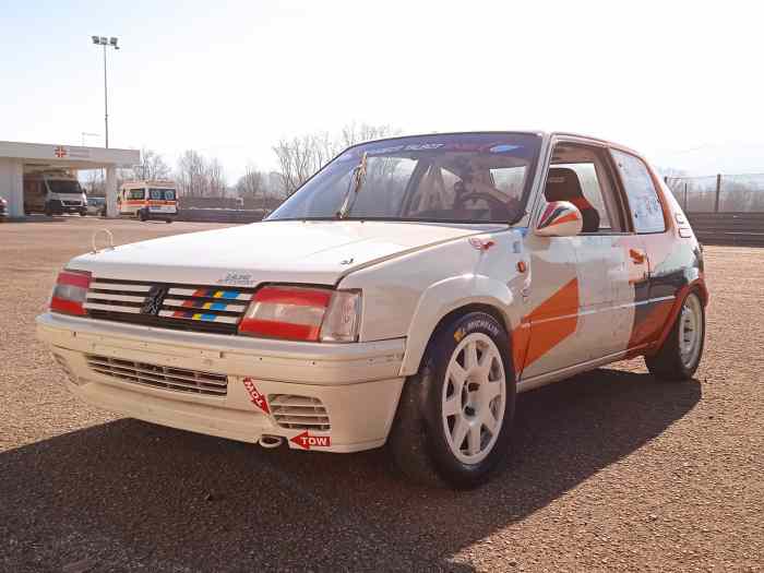 Peugeot 205 Rallye gruppo A 4