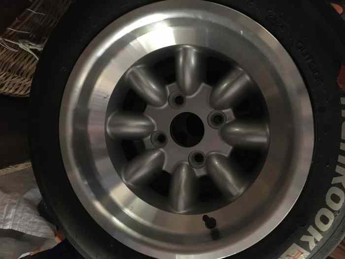 roues completes ford escort MK1 ou MK2 1