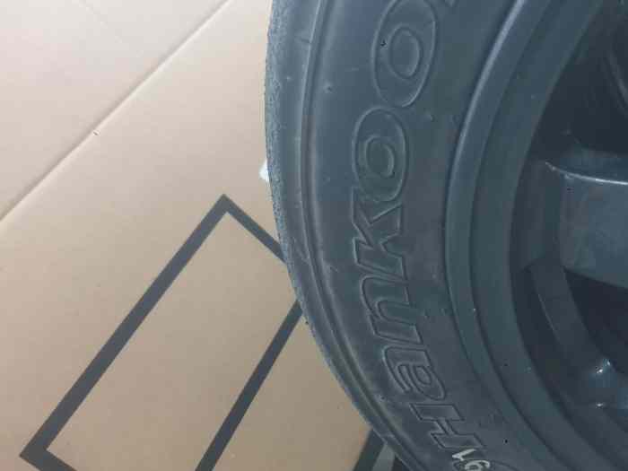 Pneu hankook 15 Clio 1