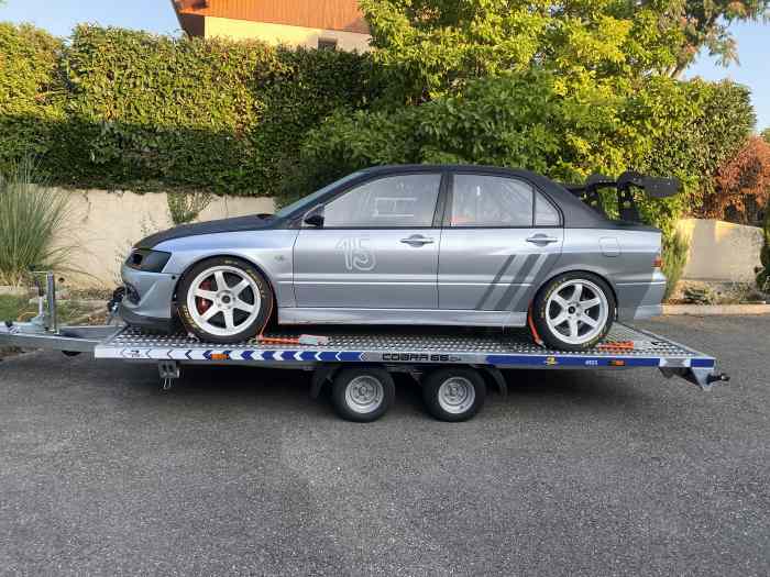 Mitsubishi Lancer Evolution VIII Race 1