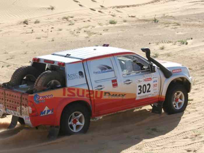 ISUZU Pick-up D.Max T2 Ex Dakar Team Isuzu Clay Regazzoni 3