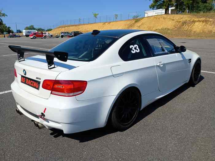 BMW M3 E92 RACECAR 1