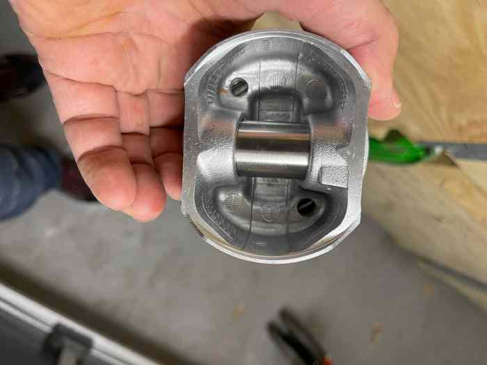 Pistons neufs Renault Clio 4 RS 2