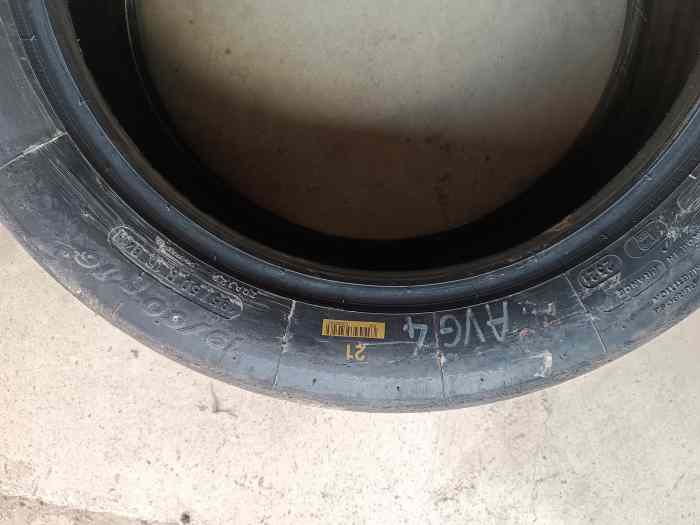 Pneus Michelin 19/60-16 medium 21 2