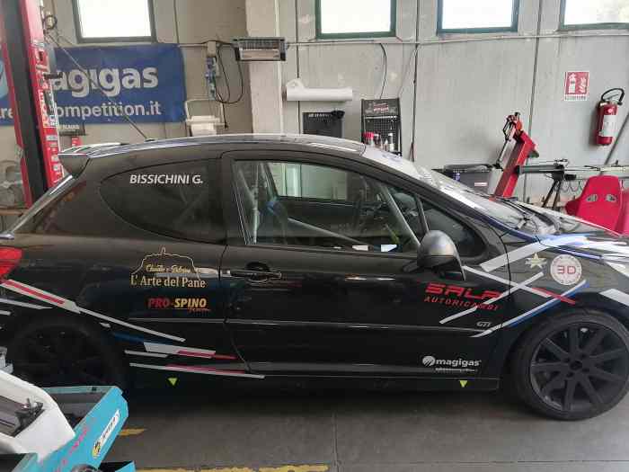 Peugeot 207 RC racing start 3