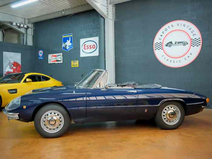 Alfa Romeo 1750 Spider Veloce - 1969 1