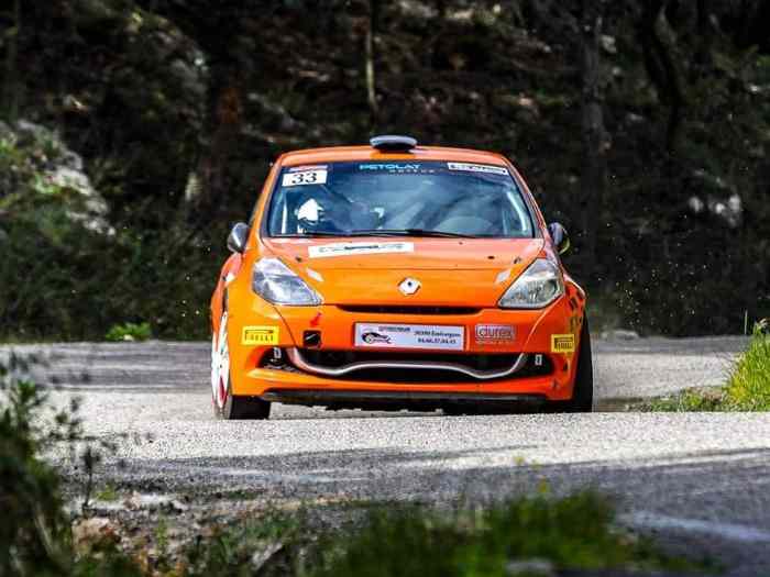 ** clio 3 RS F2000/14 280cv ** 0