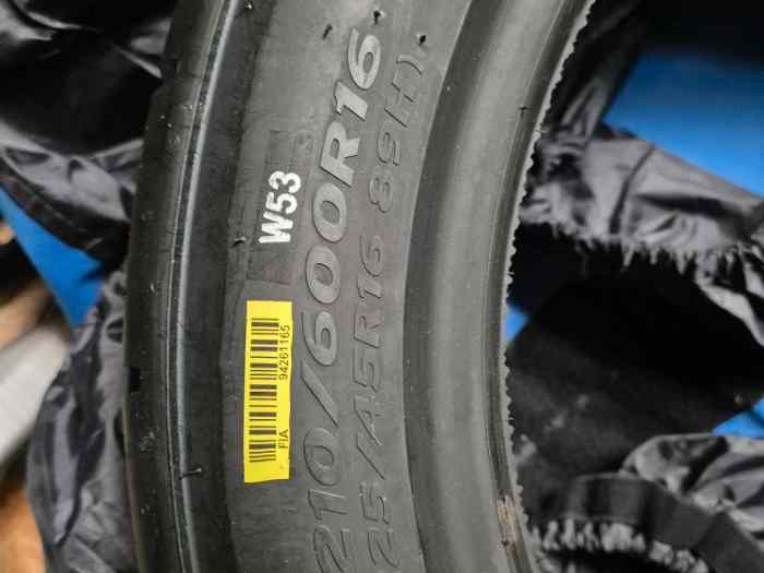 PNEUS HANKOOK 210/600R16 Z205 W53 Super Soft retaillage pluie 1