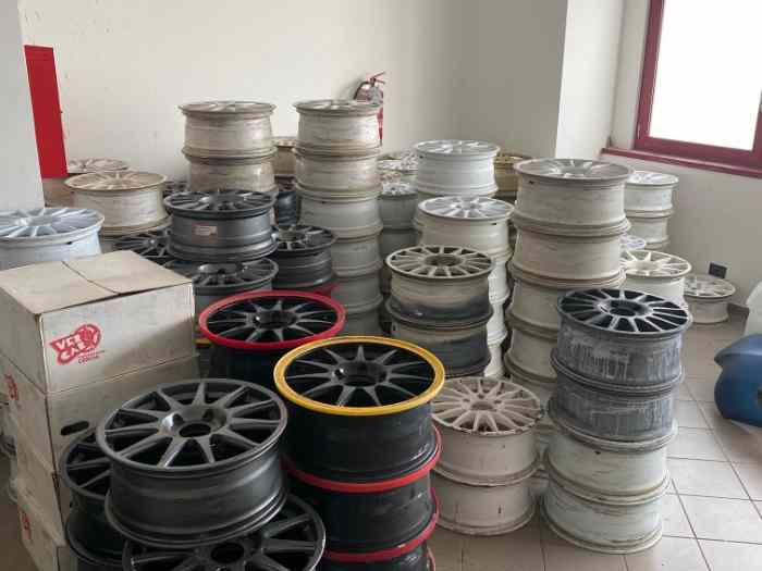 Spare parts for Hyundai i20 R2 Rally car 1