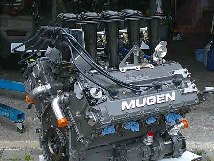 Moteur MUGEN V8 F3000 1