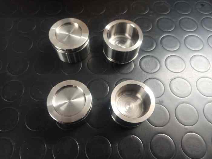 Pistons inox de freins alcom clio gr.a 2