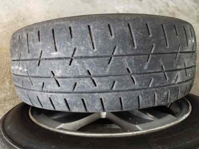 2 HANKOOK T32 40% usure 180/600/R16