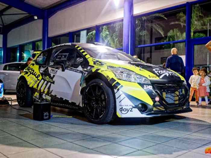 Peugeot 208T16 1