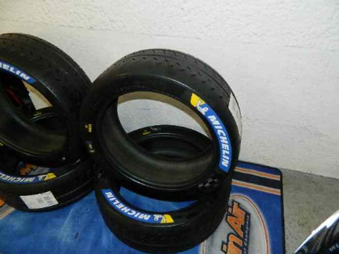 VEND 4 PNEU MICHELIN 18 R33 1