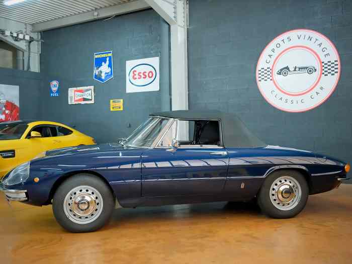 Alfa Romeo 1750 Spider Veloce - 1969 5