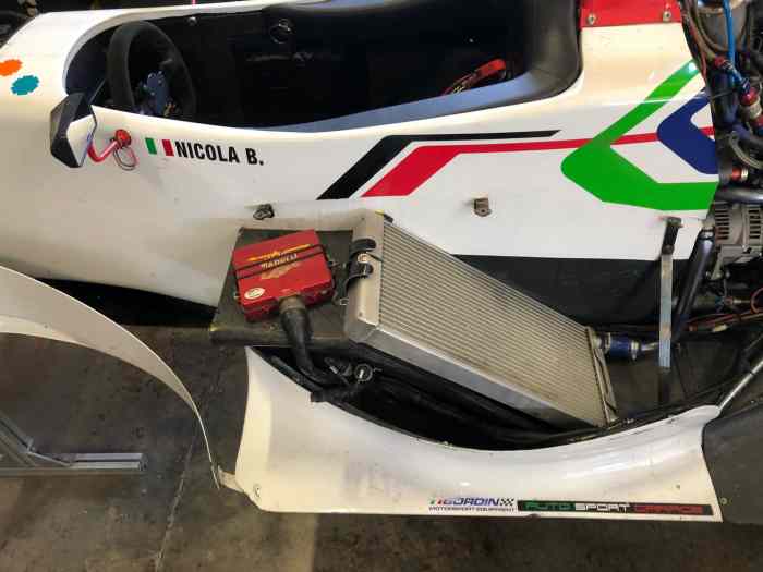 Formula Renault 2003 pacchetto con ricambi 2