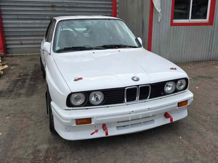 BMW M3 E30 GRA 1