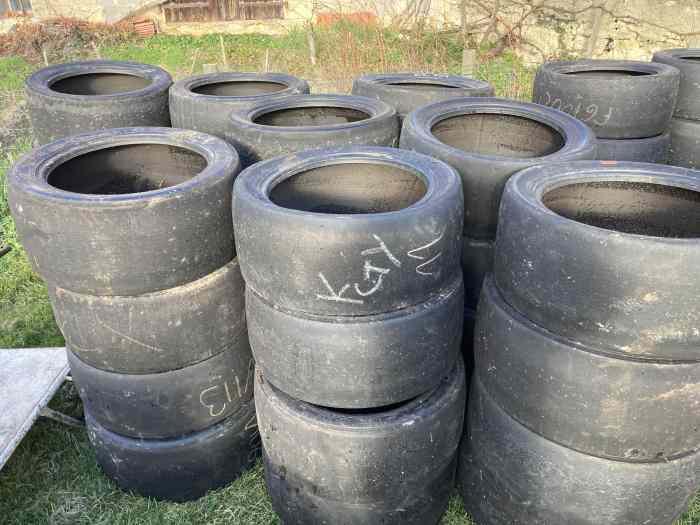 slicks Kumho 260/66X18 gomme circuit intermédiaire ex championnat monde tourisme 2