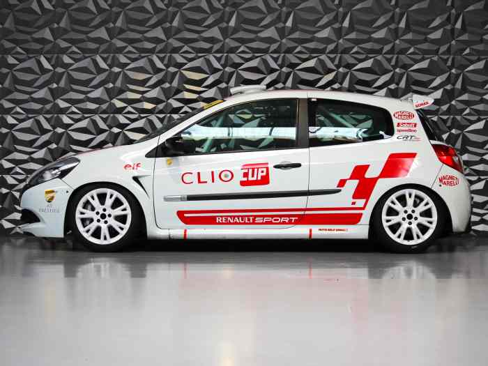 RENAULT CLIO 3 Cup X85 2