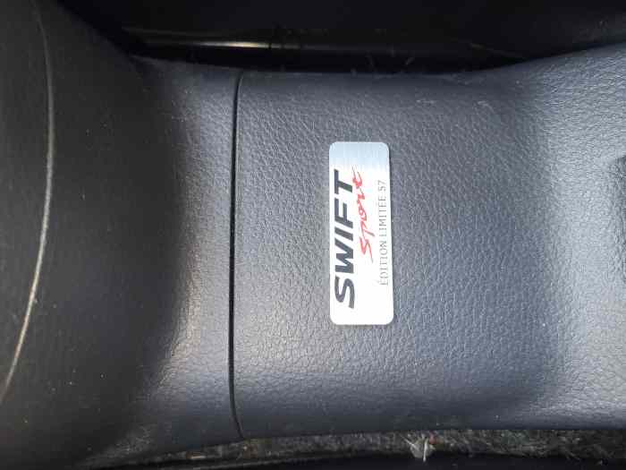 A Vendre Suzuki Swift sport série limitée NZA32S 5