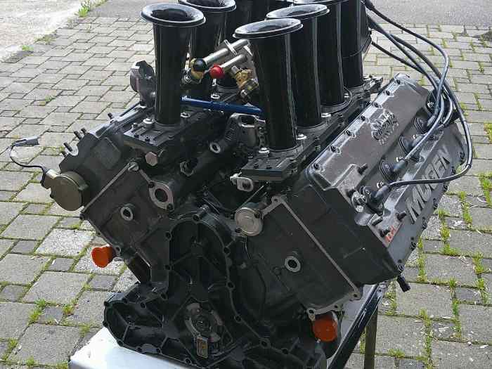 Moteur MUGEN V8 F3000 2