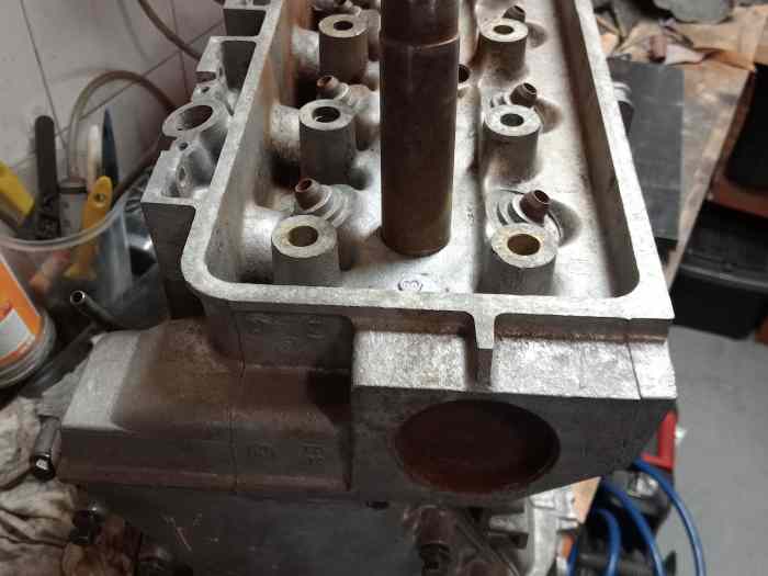 Lot bloc moteur AAC culasse cache alu Renault Alpine R12 Gordini 4