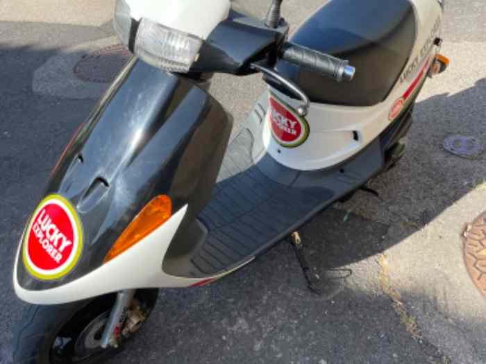 Scooter Cagiva 50 Lucky Strike 4