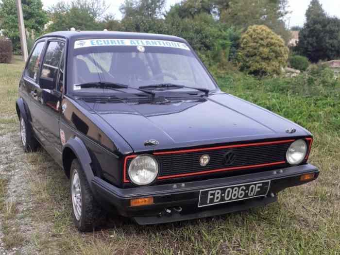 VOLKSWAGEN GOLF GTI 1