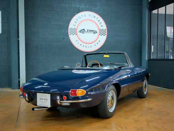 Alfa Romeo 1750 Spider Veloce - 1969 2