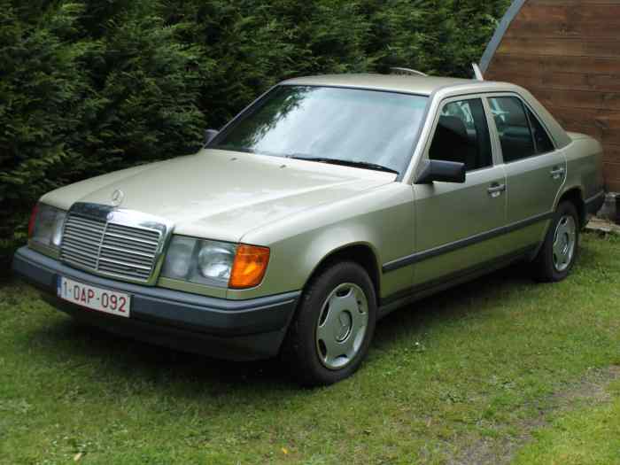 MERCEDES W 124, 230E