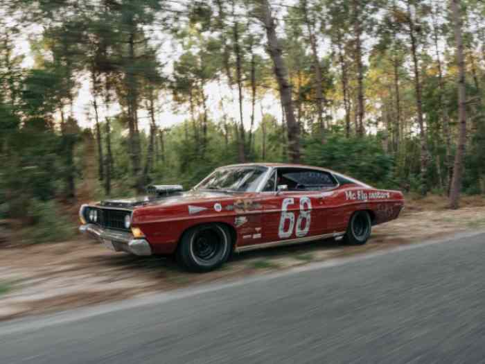 Ford galaxie 1