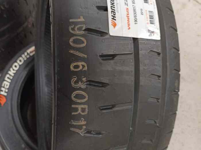 4 Hankook neufs 17