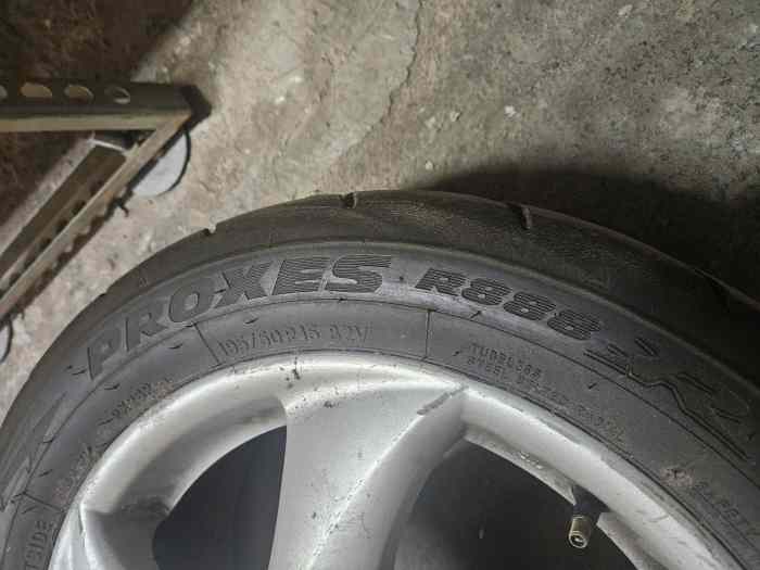 4 pneus TOYO R888R + jantes 2