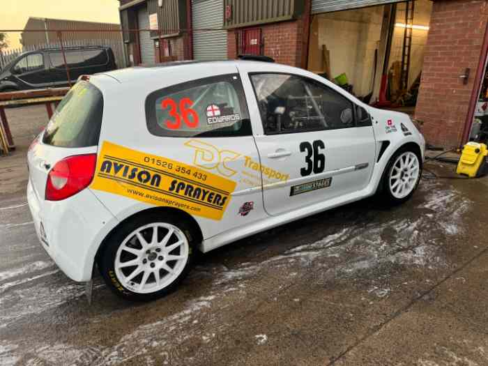 Renault Clio 3 F2000 4