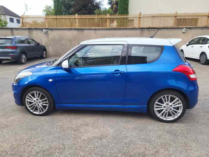 A Vendre Suzuki Swift sport série limitée NZA32S 1