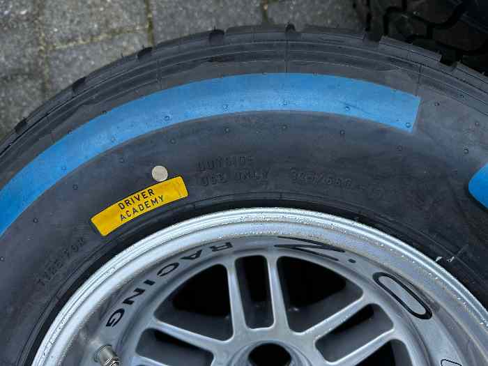 New Pirelli Cinturato Wet Soft Rain-Tyres F1 + F3000 5