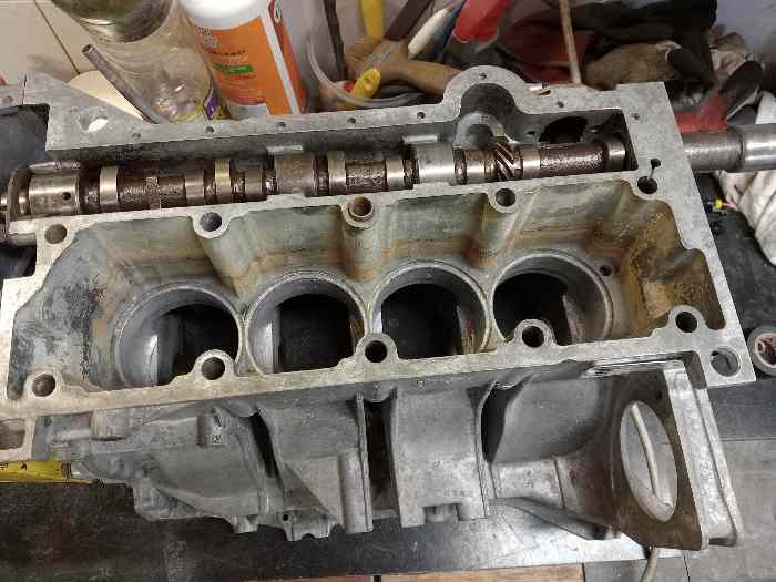 Lot bloc moteur AAC culasse cache alu Renault Alpine R12 Gordini 3