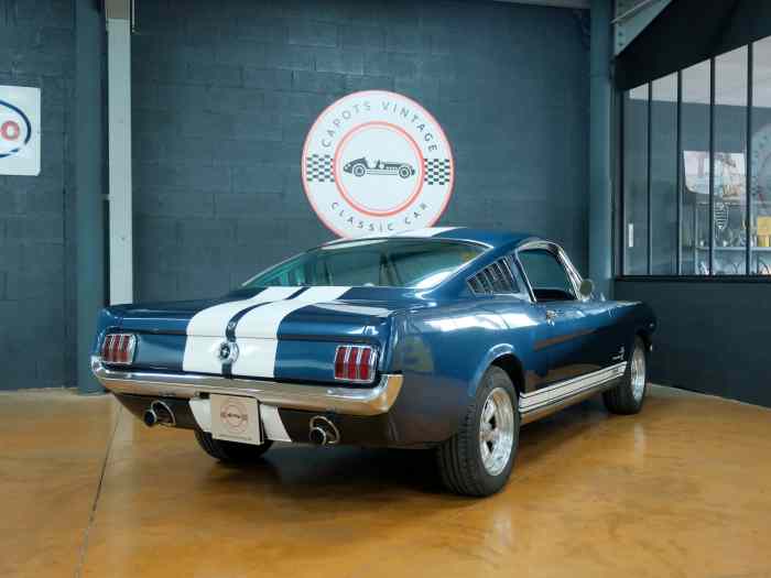 Ford Mustang Fastback 289Ci - 1965 2