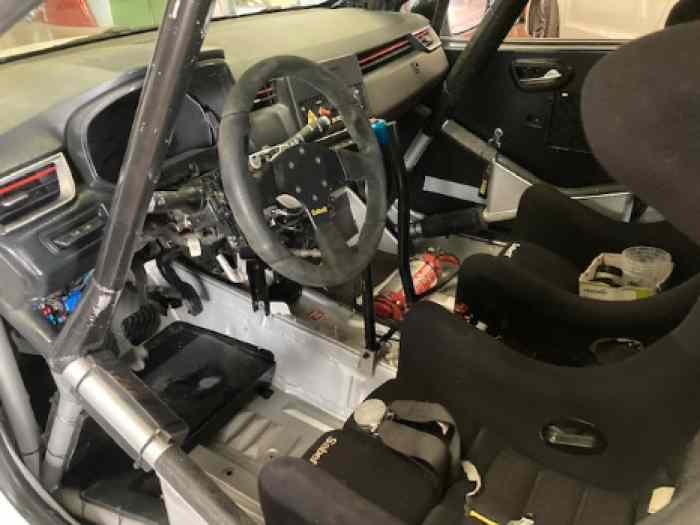 Vend Clio RC5 kit terre et asphalte 3