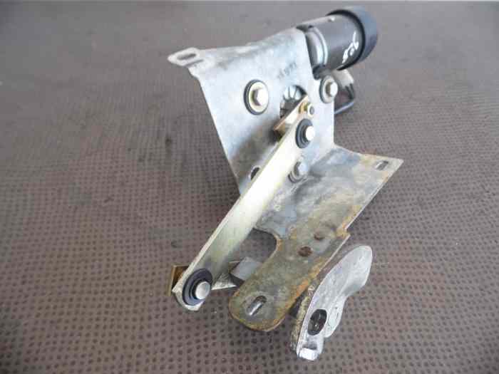 MOTEUR ESSUIE-GLACE ARRIERE 92862840302 PORSCHE 928 1