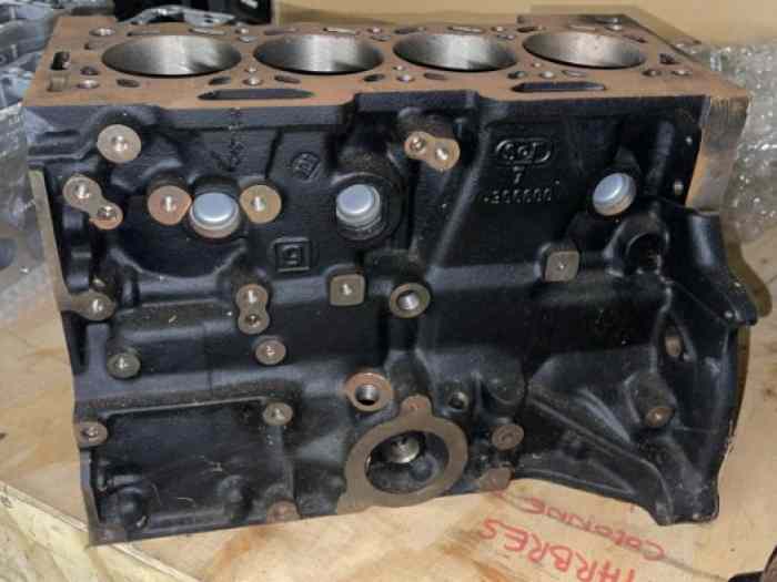 Carter cylindre neuf pour moteur Peugeot 1.6l 16S TU5JP4 1