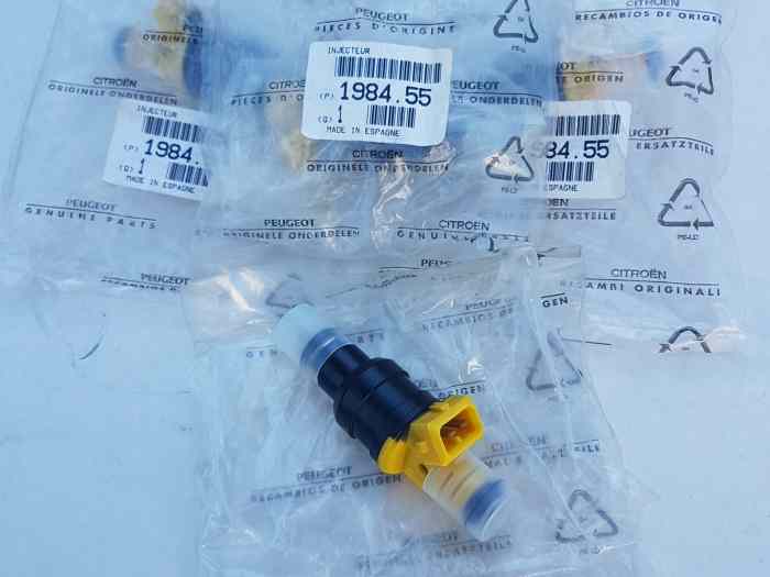 4 injecteurs NEUFS origine Peugeot 205 GTI 1.9 Bosch 0 280 150 762 jaune 1984.55 1