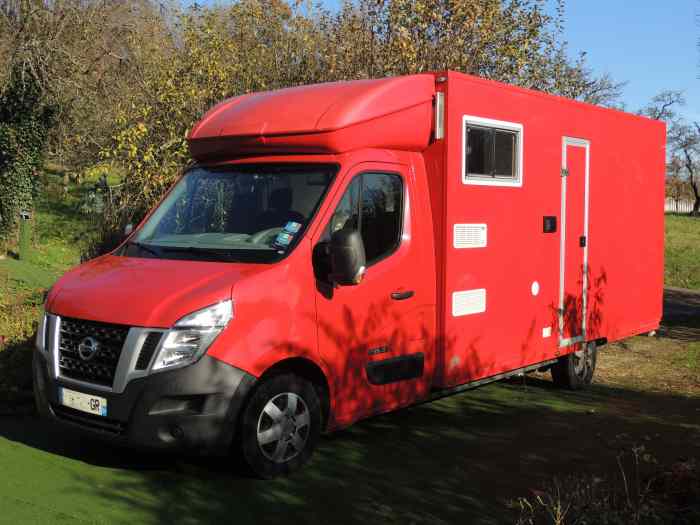 CAMION Assistance Camping-car avec très très grande soute(11,2 m3) 0