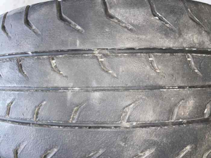 Pneus Kumho V70 175/60/13 4